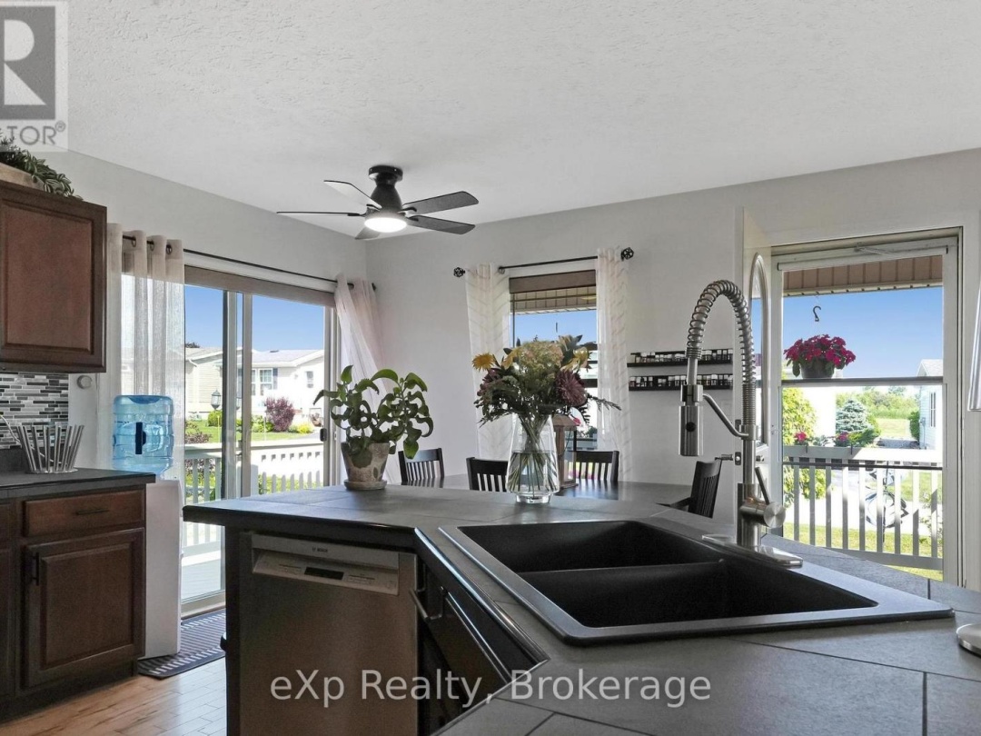 53 CREEKSIDE CIRCLE, 