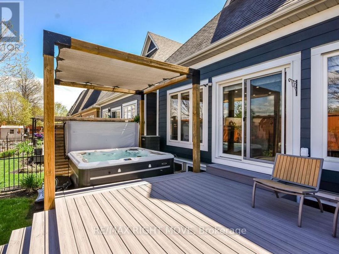 28 10 Invermara Court, Lake Simcoe