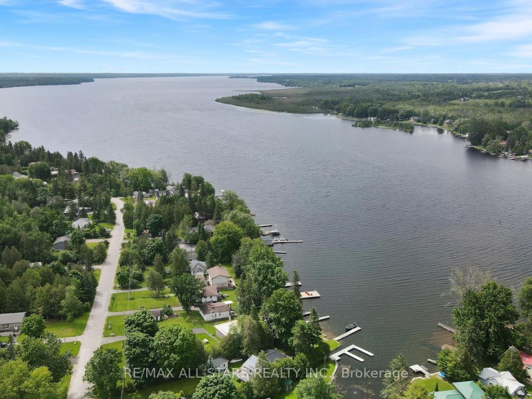 43 Sturgeon Glen Road, Sturgeon Lake