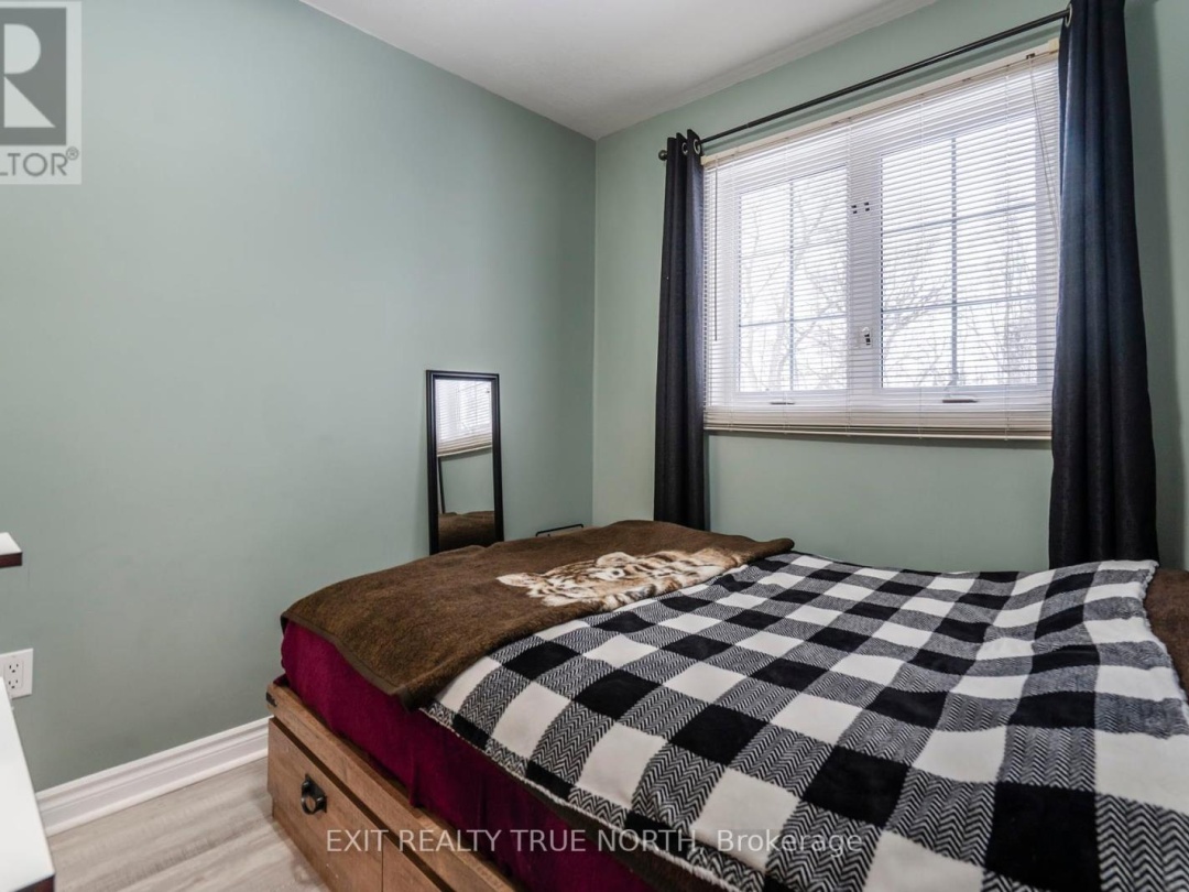 5 Hemlock Avenue, Georgian Bay