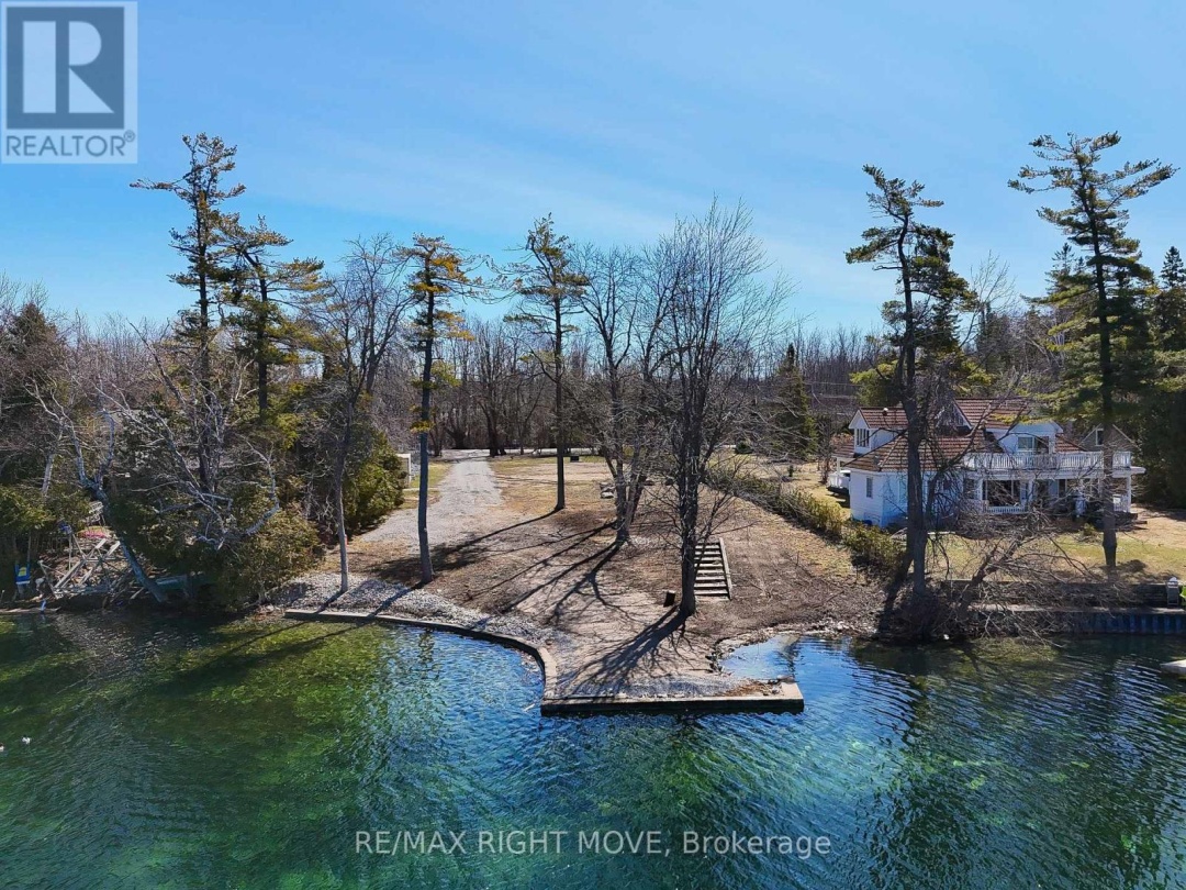 135 CREIGHTON STREET S, Lake Simcoe