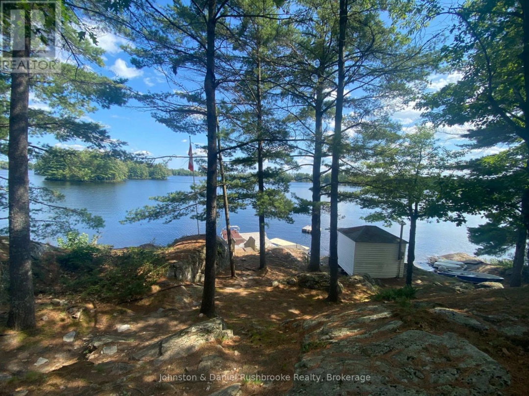 1116 Tryon Drive, Kahshe Lake