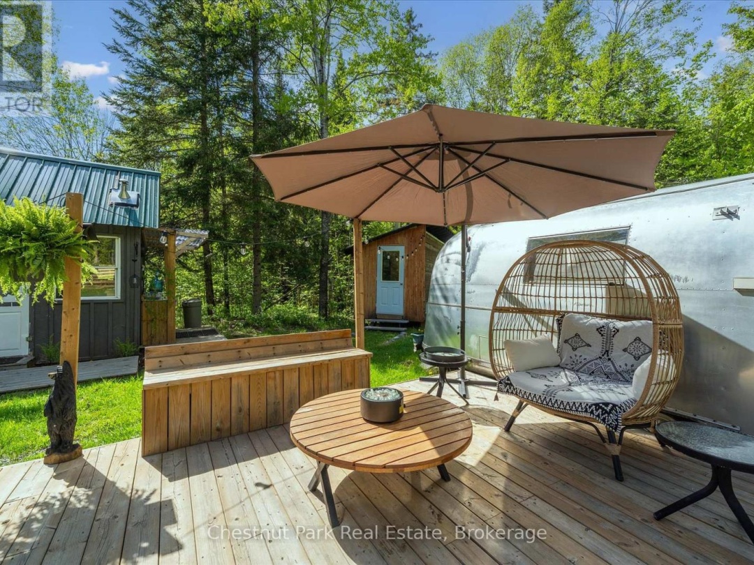 216 BLACKWATER LAKE ROAD, Seguin