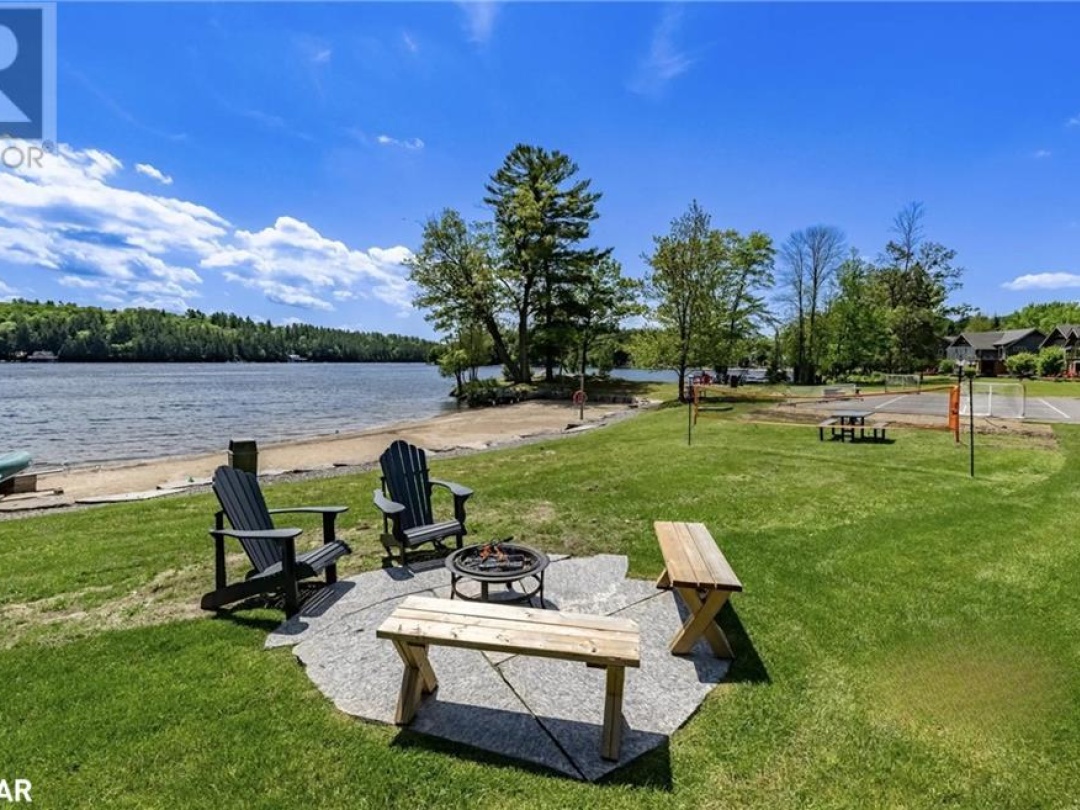 1841 Muskoka Road 118 Road W Unit# 2B, Lake Muskoka