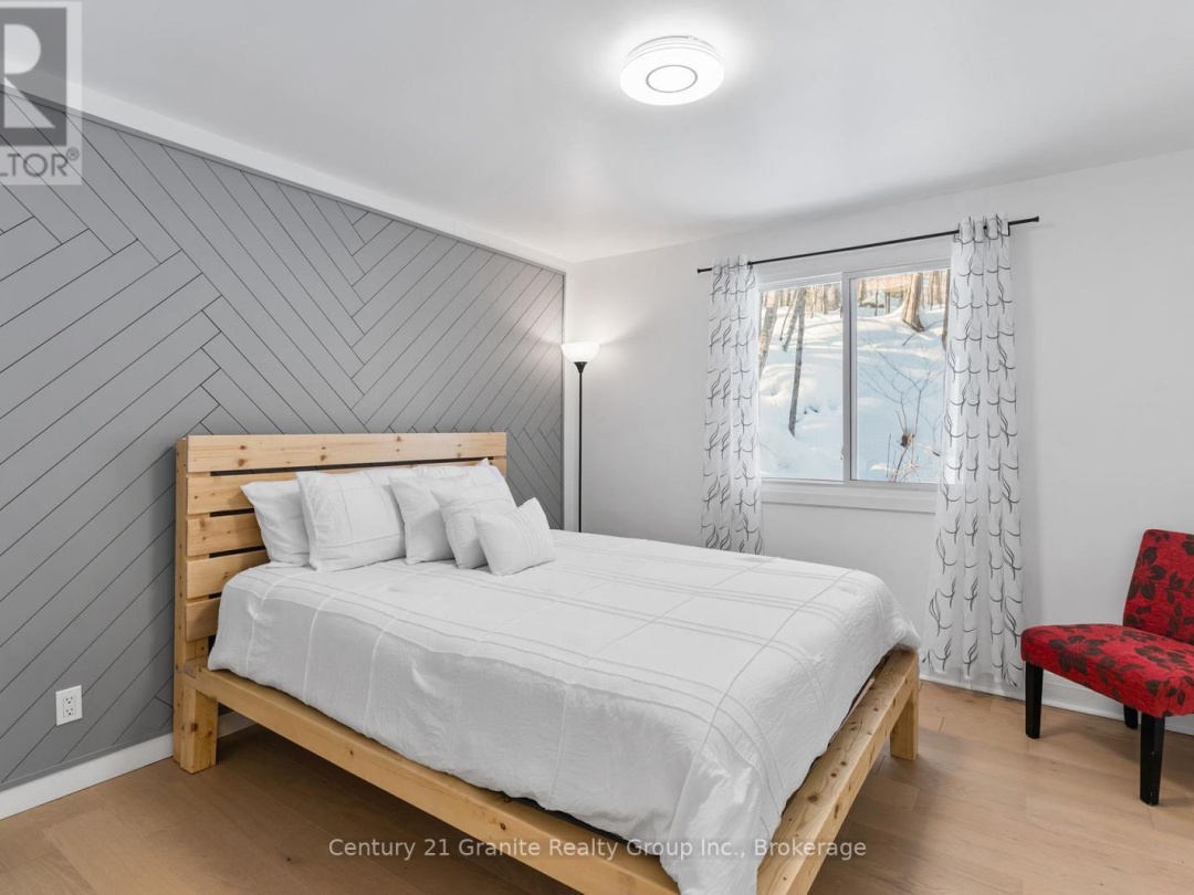 7032 COUNTY ROAD 121, 