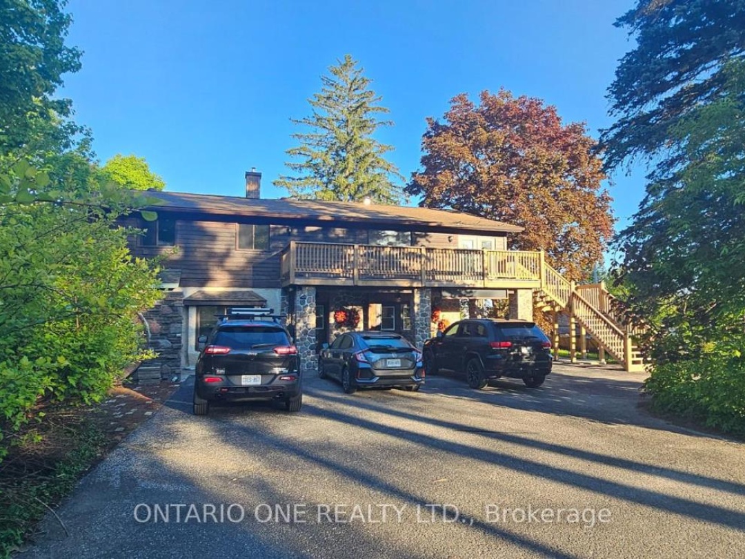 811 BAY STREET, 