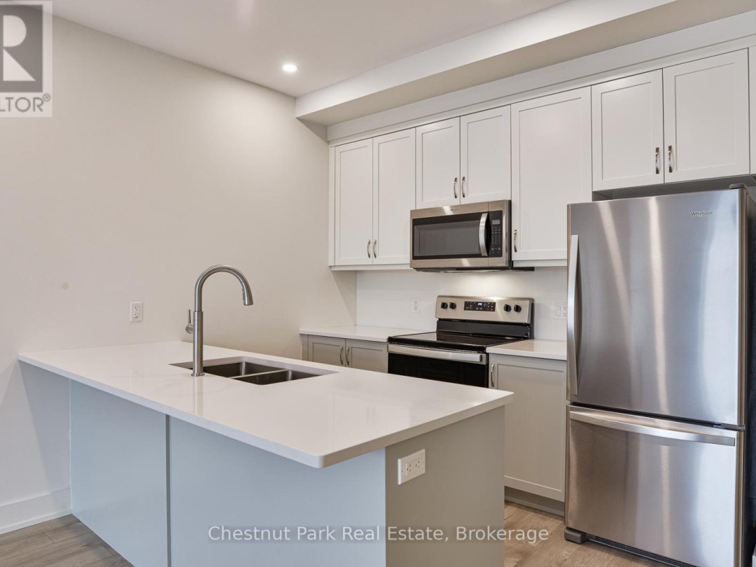 403 - 20 CAMPUS TRAIL, 