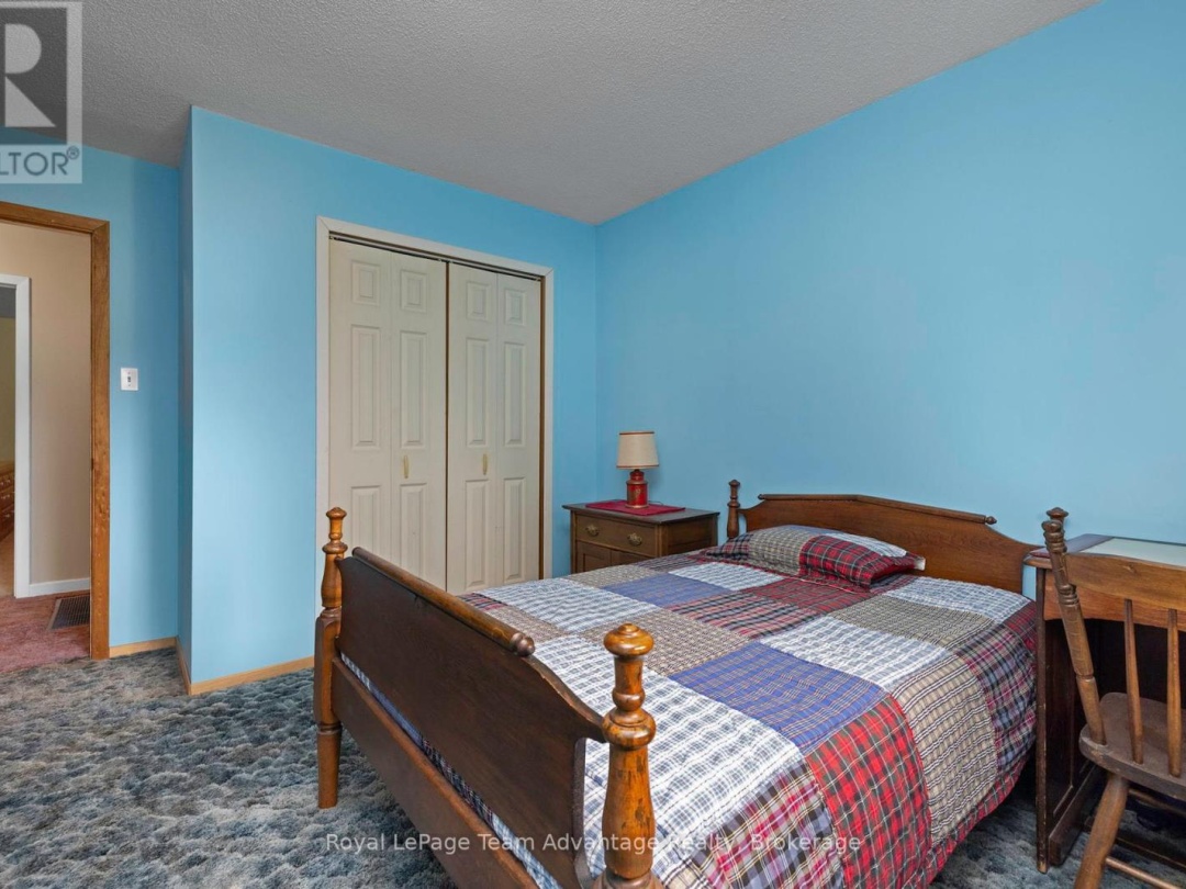 142 Broadbent Road, Manitouwabing Lake