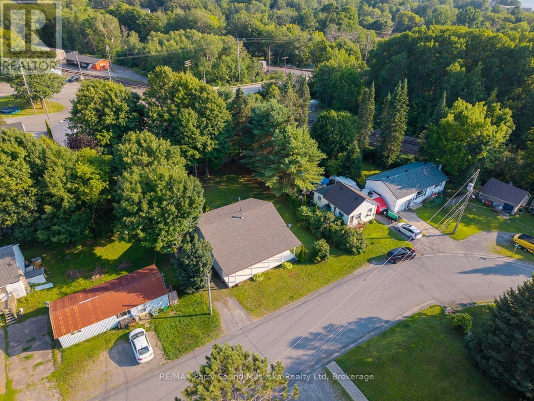 6 KITCHENER AVENUE, 