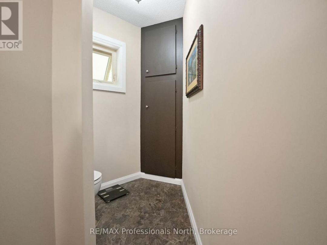 1511 WENONA LAKE ROAD, 