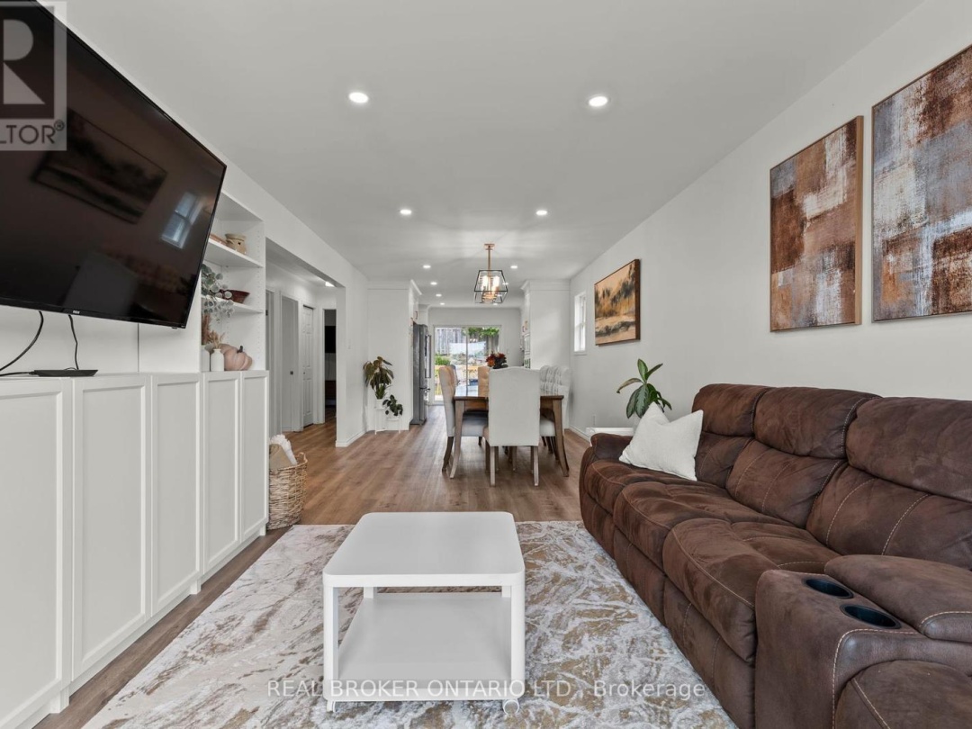 10 JORDON CRESCENT, 