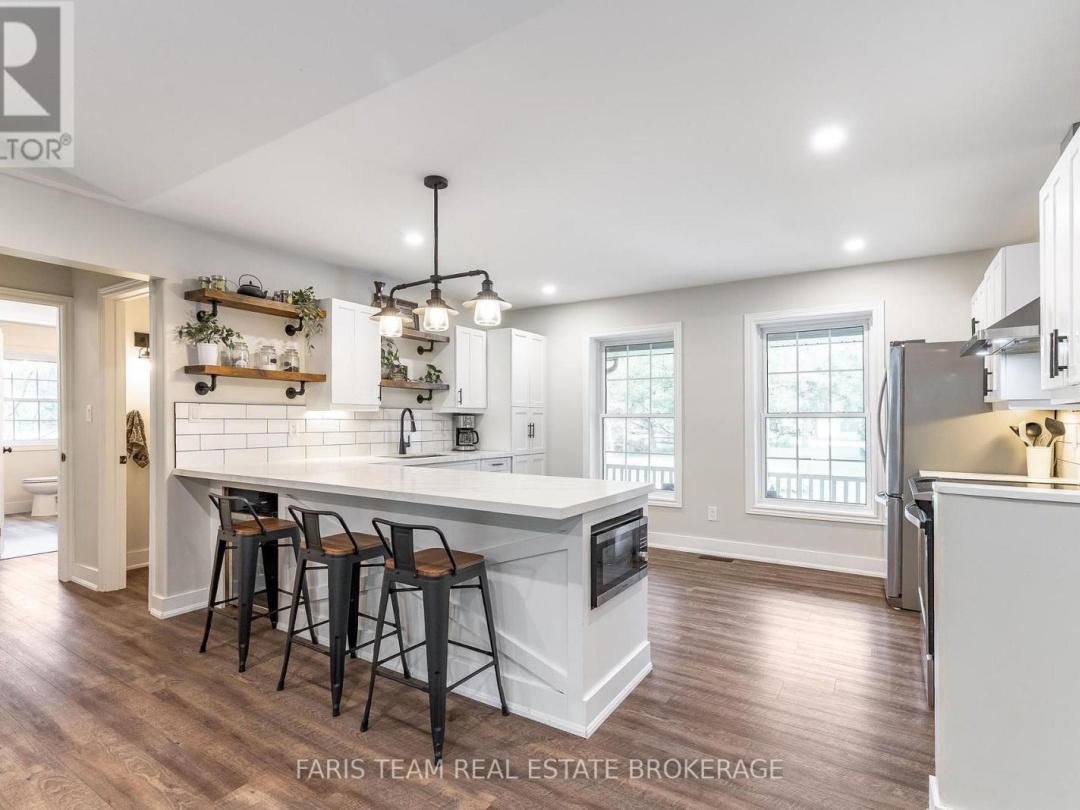 3563 TIMBERLINE AVENUE, 