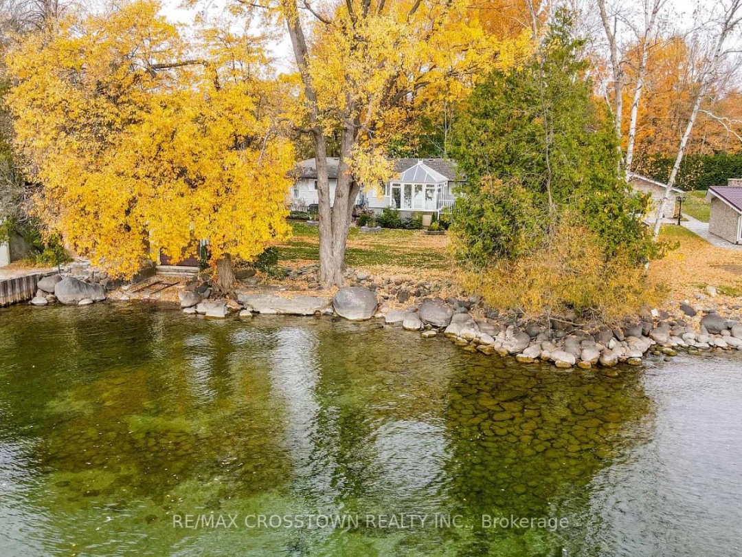 155 Parkside Drive, Lake Simcoe