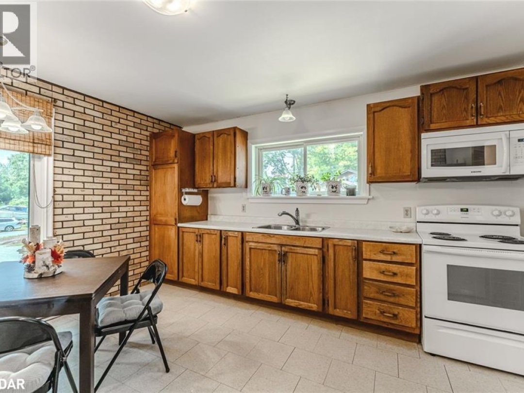 332 BAXTER LOOP Road, 