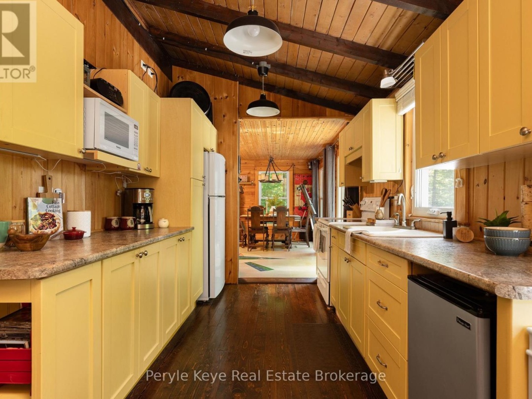 6 & 8 BRENNAN CIRCLE, 