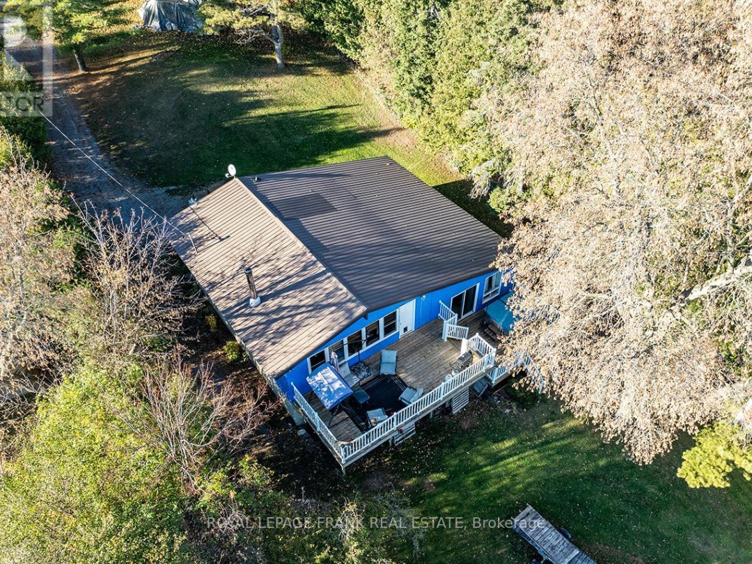 121 BALL POINT ROAD, Lake Scugog