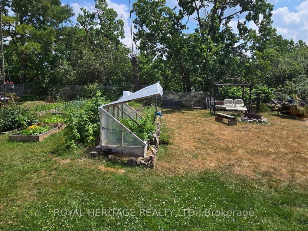 34 PRINCE STREET W, 