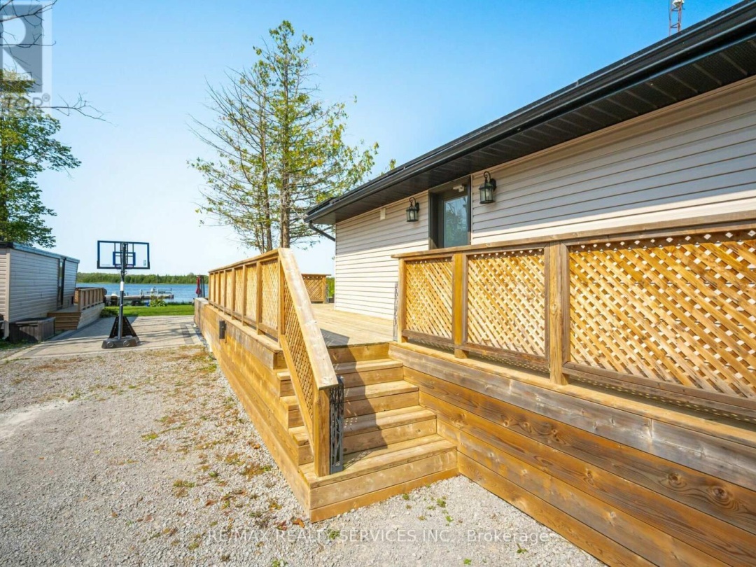 28 ELDONIA ROAD, Canal Lake