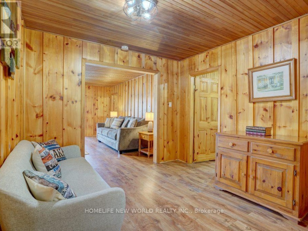 21 Potts Shore Road, Cameron Lake