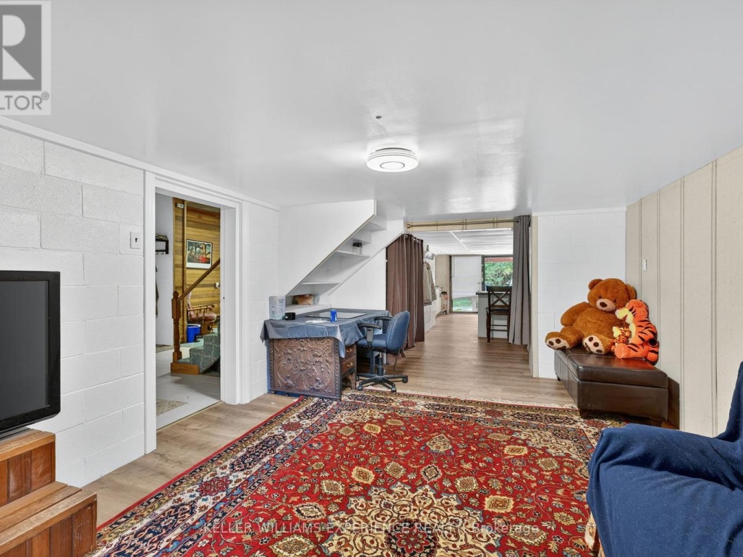 27 WOLVERINE BEACH ROAD, 