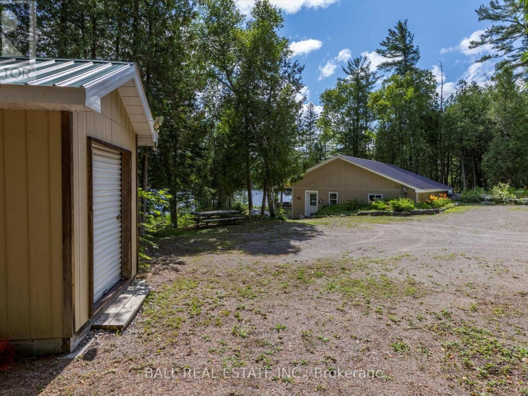 1330 COUNTY RD 49, 