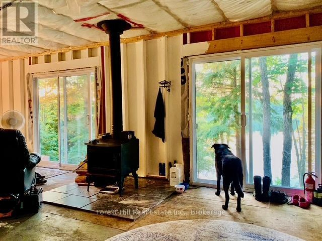 60 HAWKSVIEW LANE, 