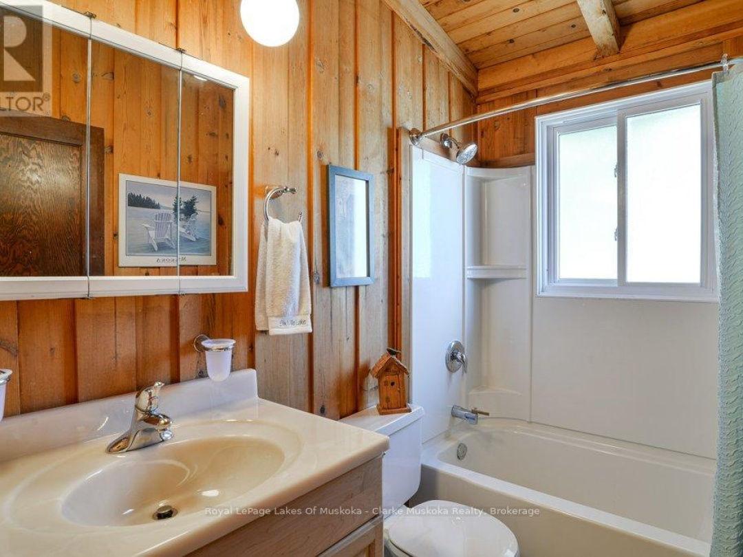 236 PRATTS ROAD, Six Mile Lake