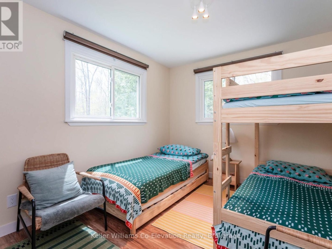 1467 Rosemount Road, Tay