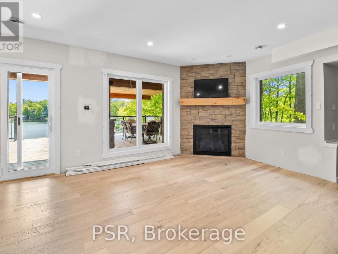 1030 S Sunset Bay Road, Lake Muskoka