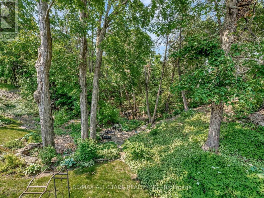 84A FRANCIS STREET E, 