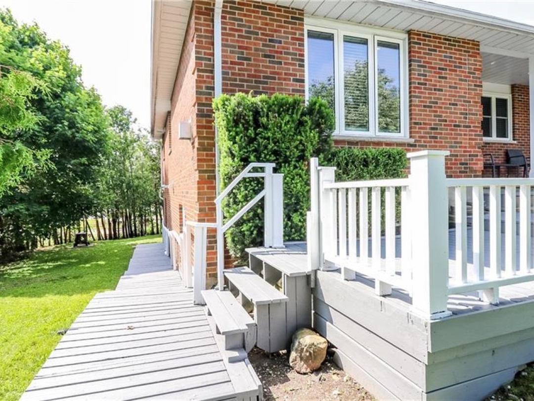 1 MARIPOSA Drive, 