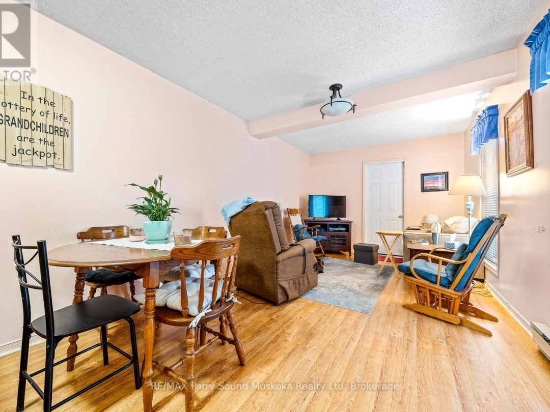 18 GEORGIAN BAY AVENUE, 