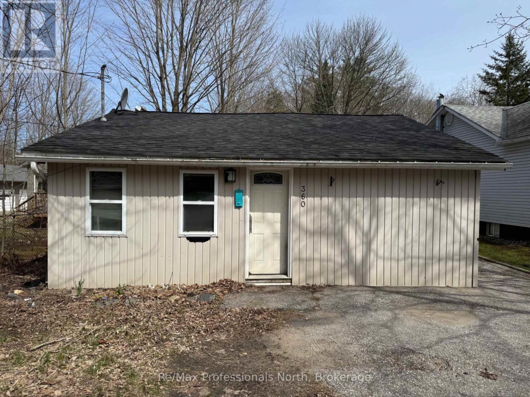 360 MUSKOKA BEACH ROAD, 