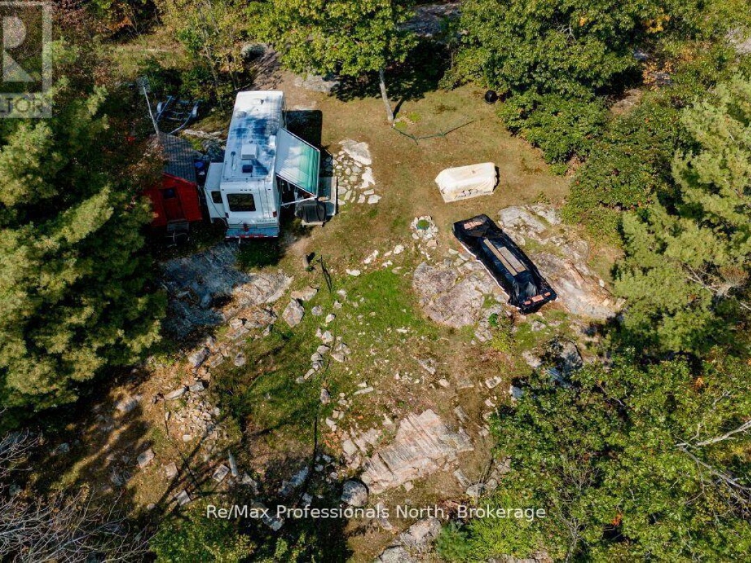 1006 Booth Lane, Pine Lake