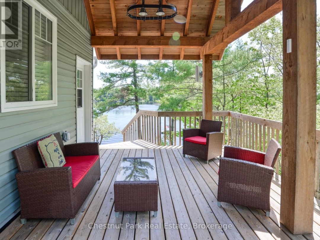 4558 Riverview Drive, Sparrow Lake