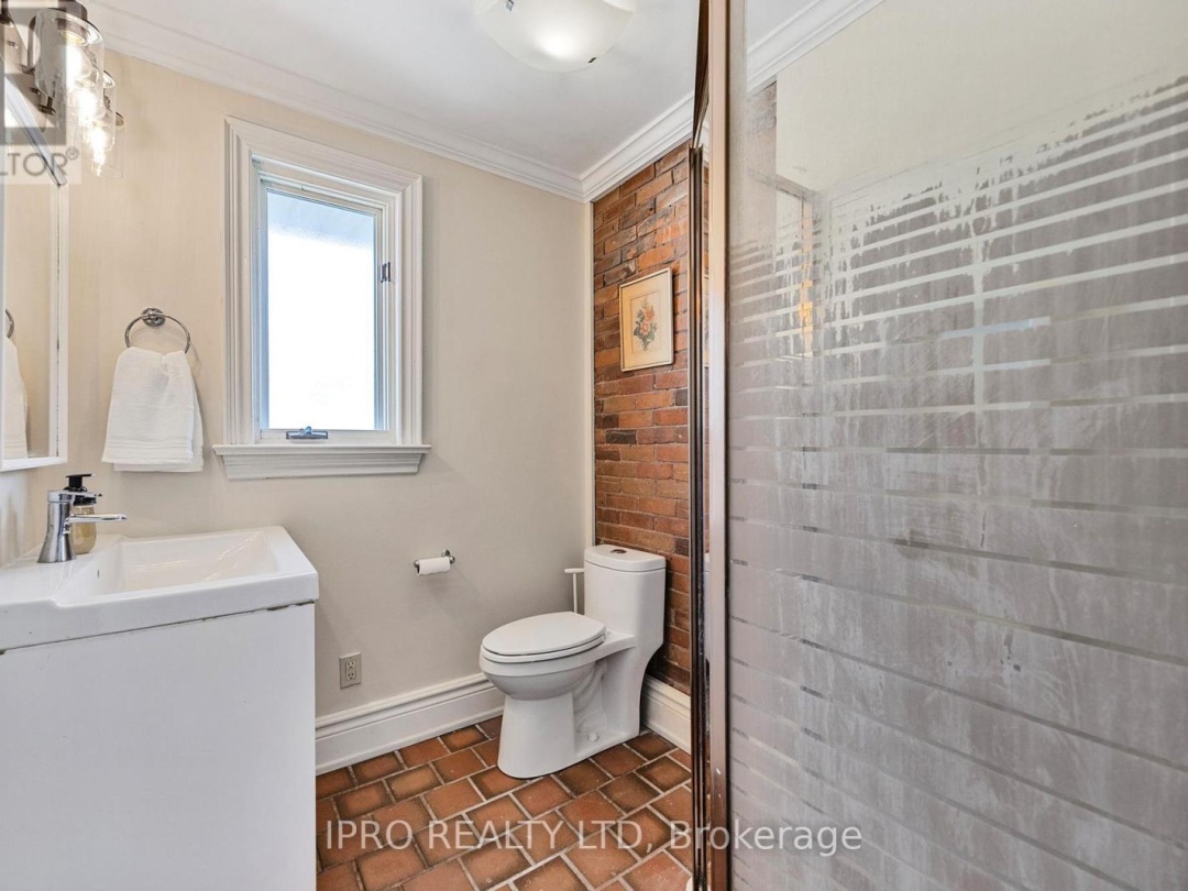 280 Mary Street, Orillia