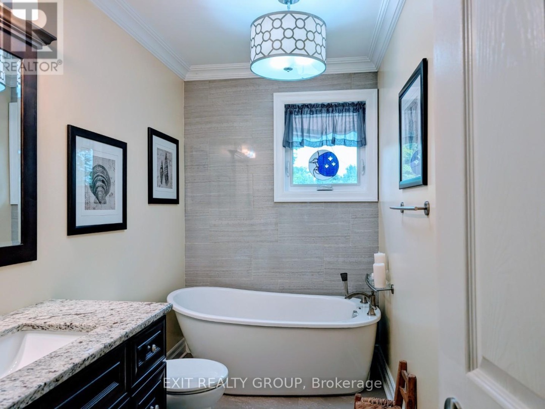 76 JOHN DILLINGNO STREET, 