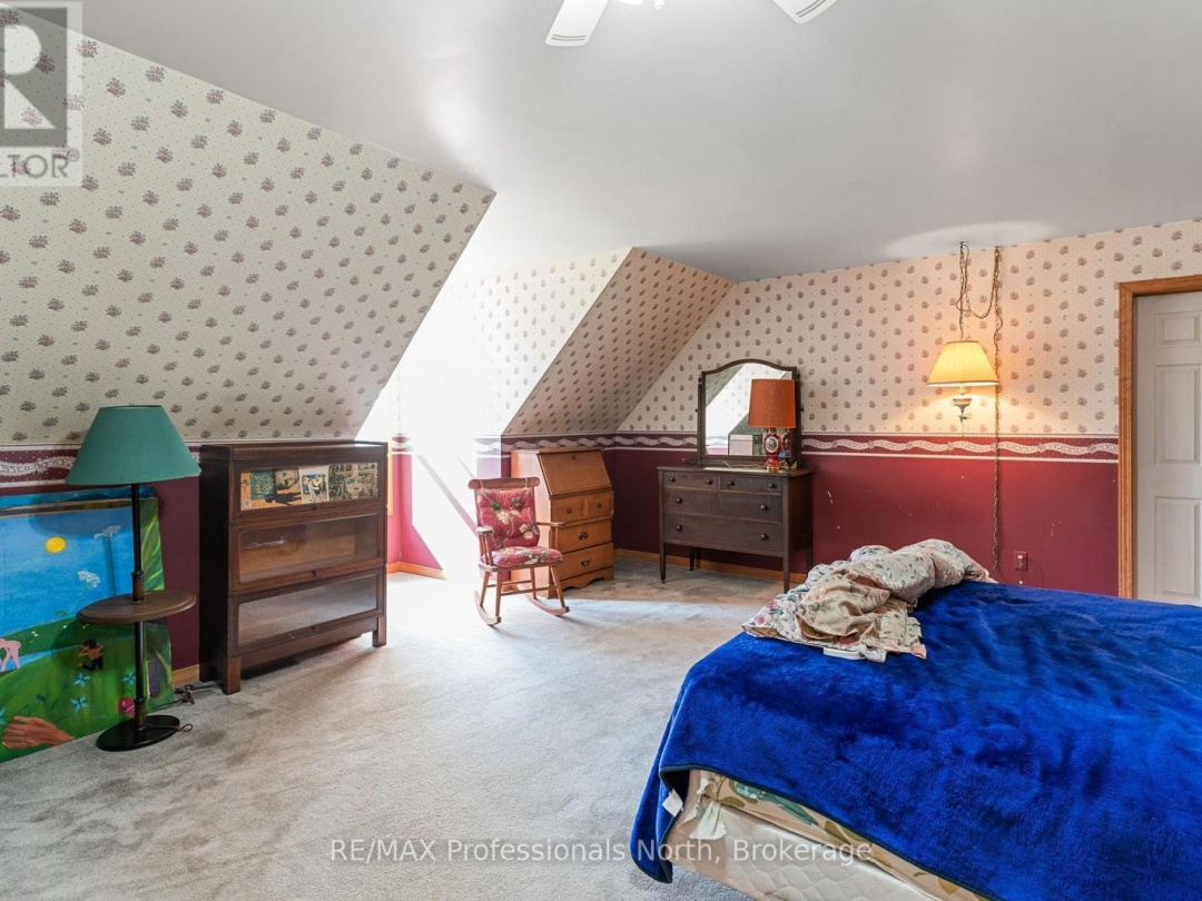 1415 SOUTH LAKE ROAD, 