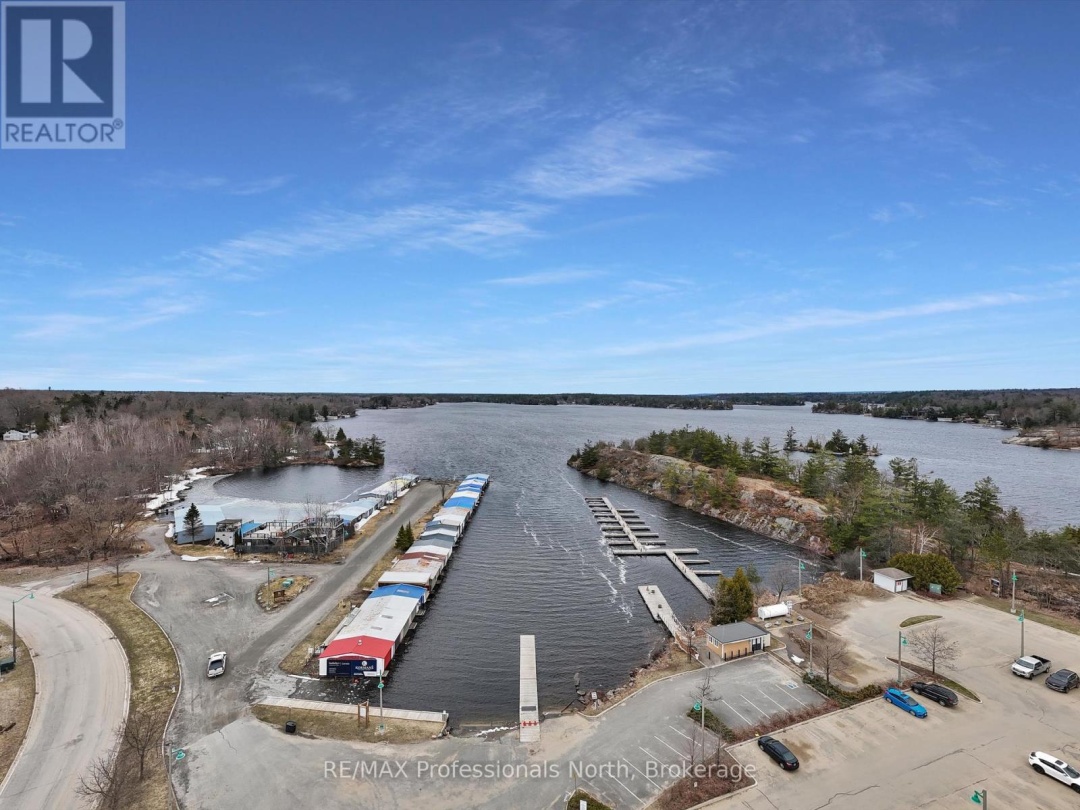 305 130 Steamship Bay Road, Lake Muskoka