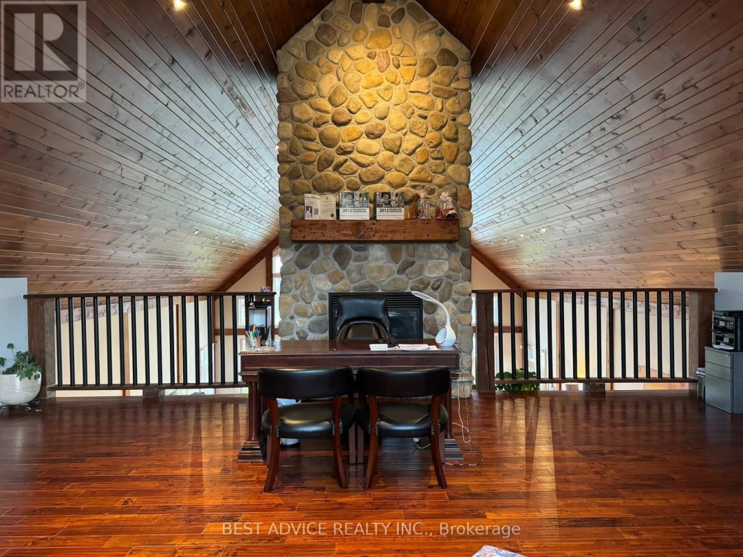 9 Fernwood Lane, Lake Simcoe