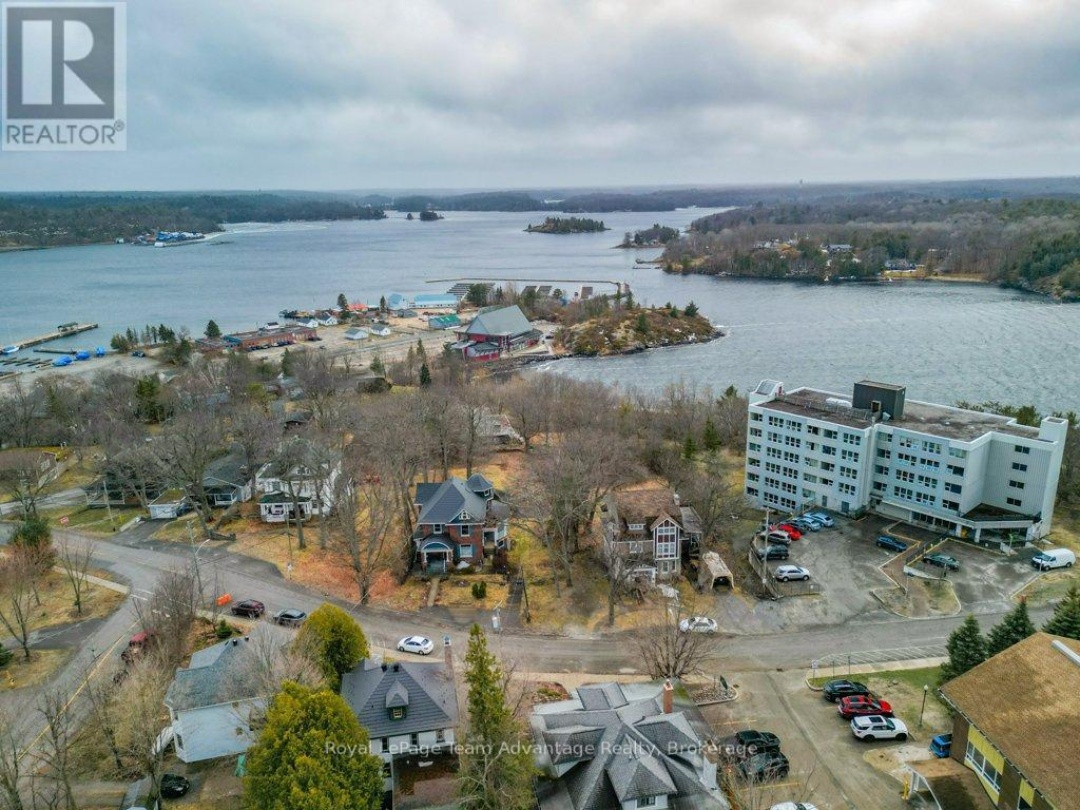 20 Belvedere Avenue, Parry Sound