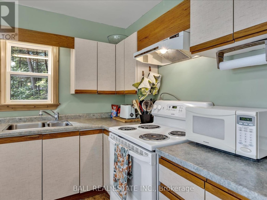 1330 COUNTY RD 49, 
