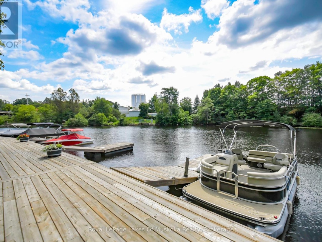 401 31 Dairy Lane, Lake Muskoka