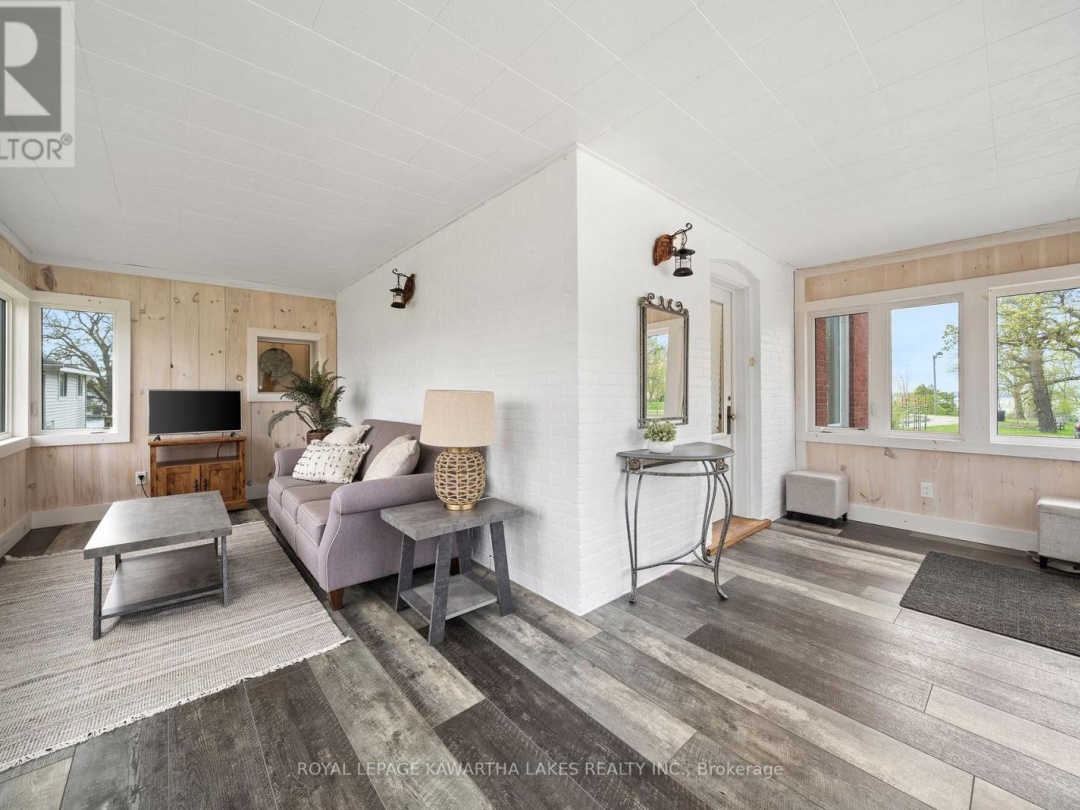 45 Oak Street, Cameron Lake