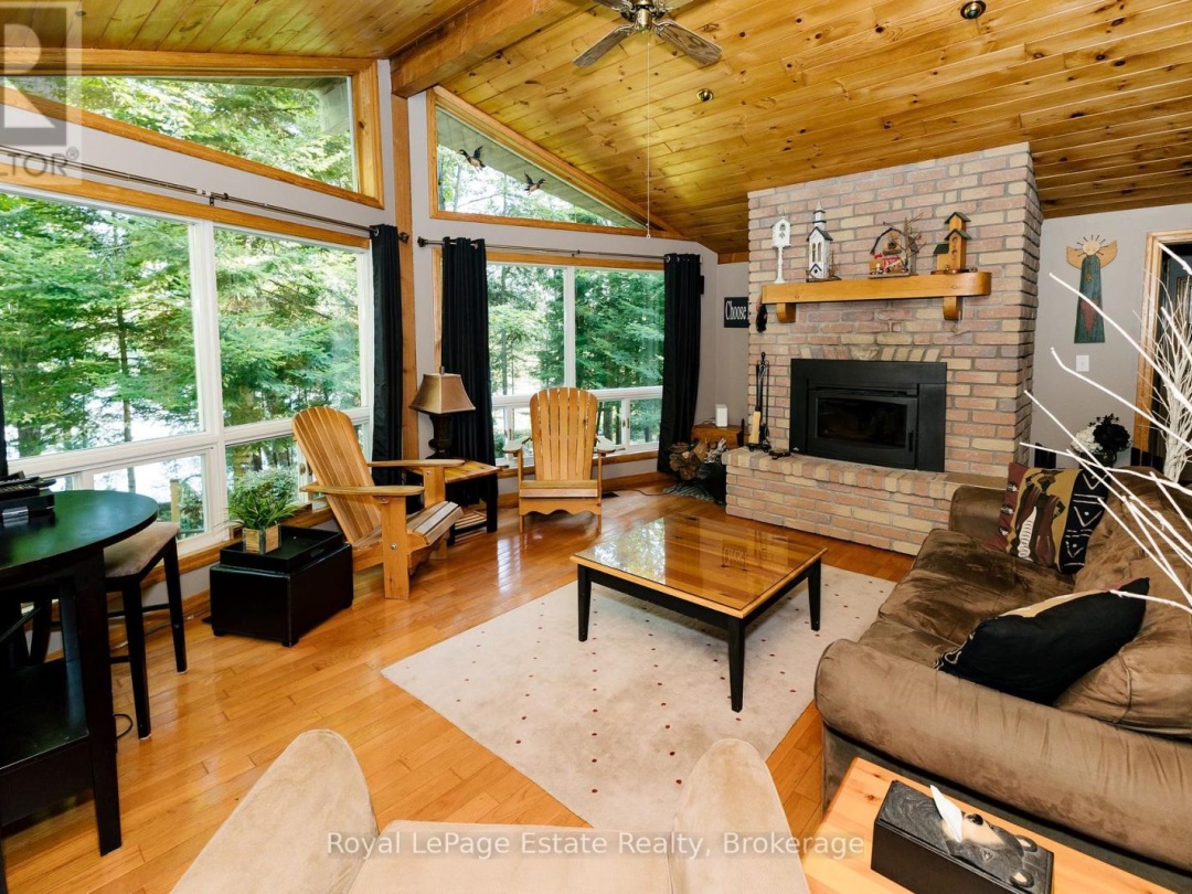 1157 BETWEEN LAKES TRAIL, Soyers Lake