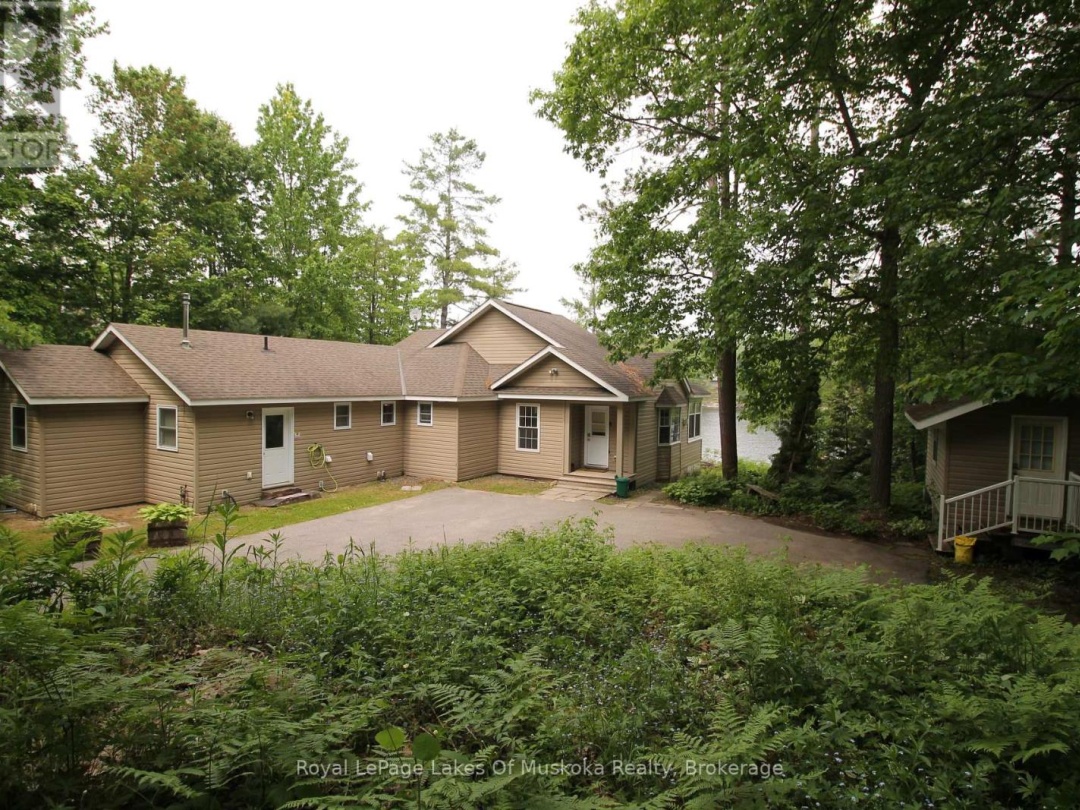 49 Pinetree Road, Loon Lake
