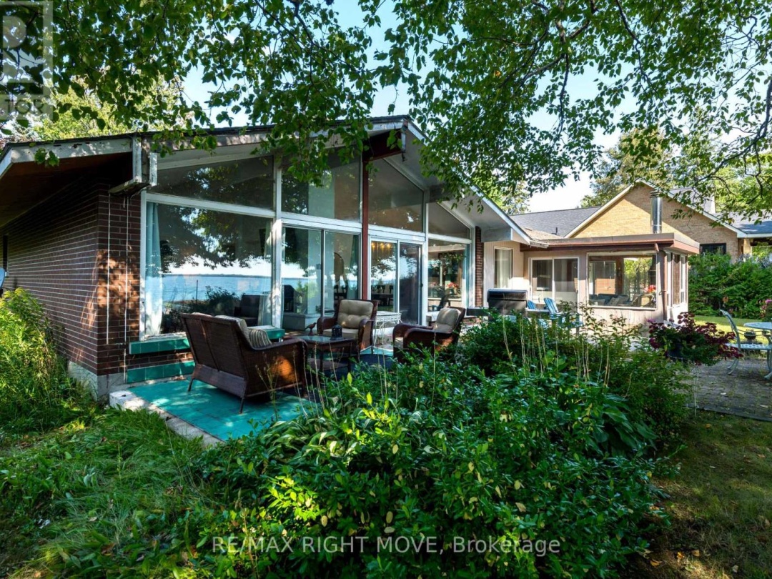 18 MAPLE DRIVE, 