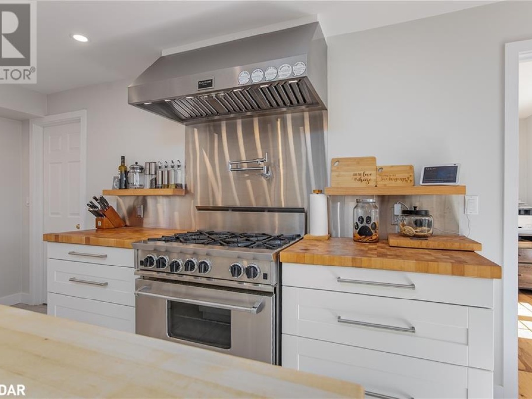 1572 Laughlin Falls Road, Coldwater