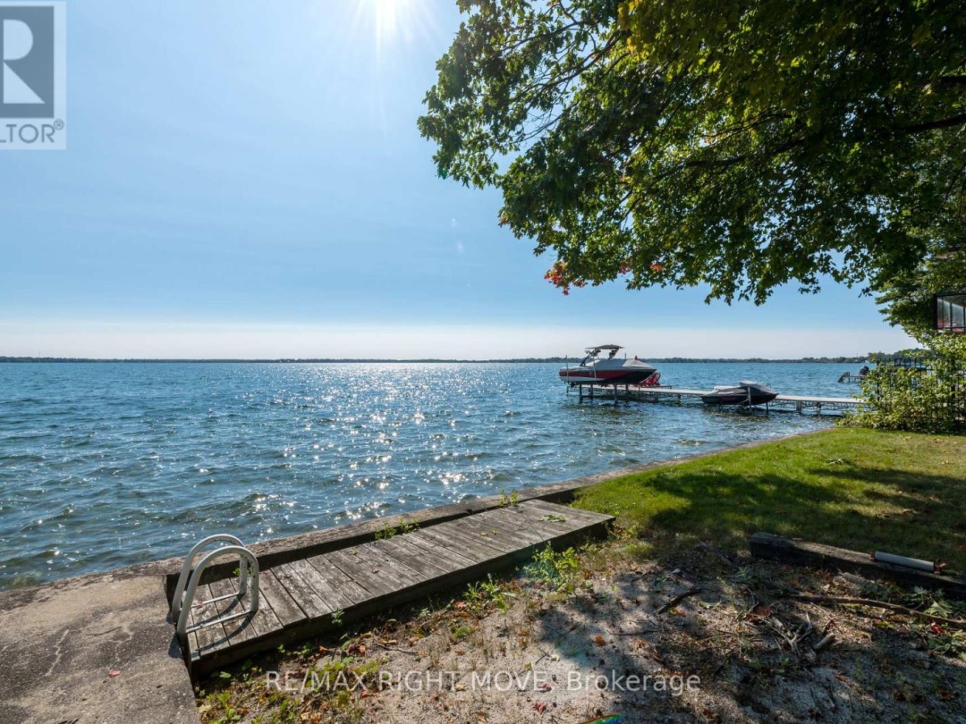 18 MAPLE DRIVE, 