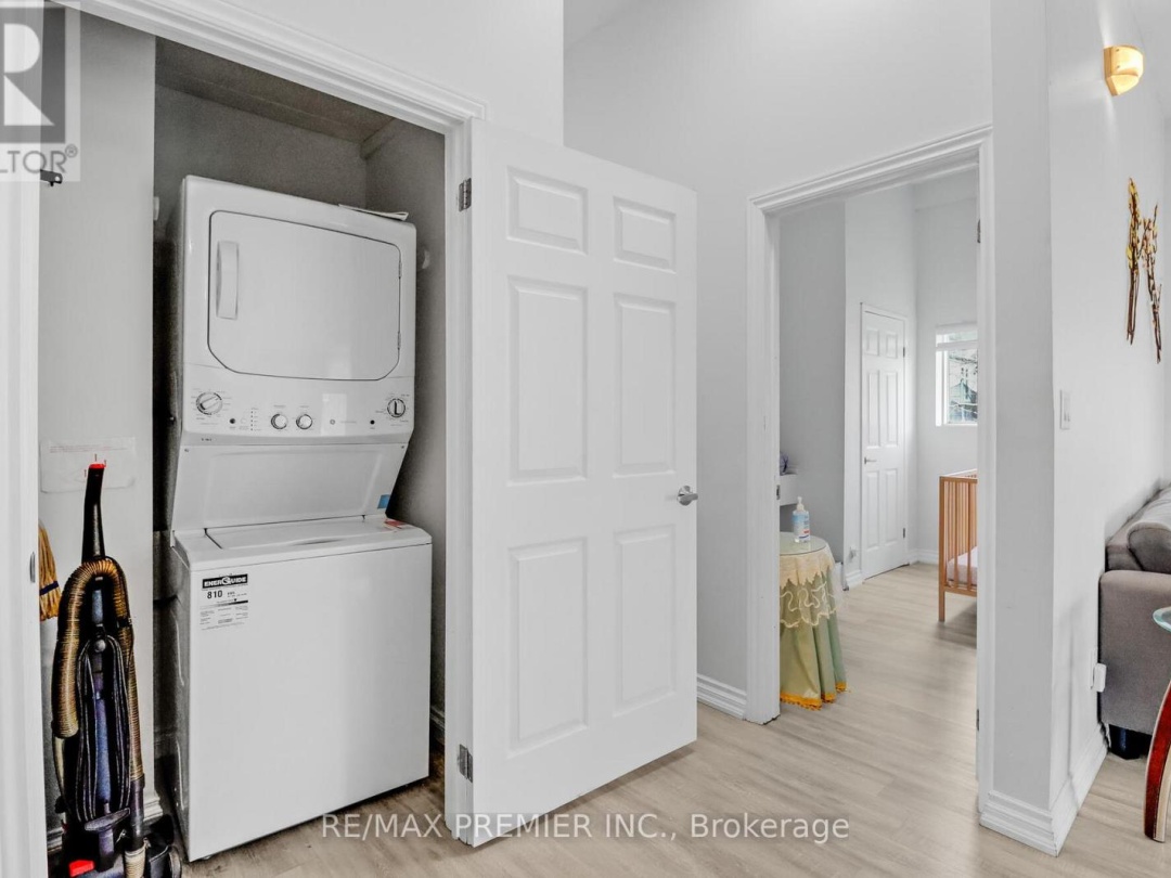 100 Readman Street, Lake Muskoka